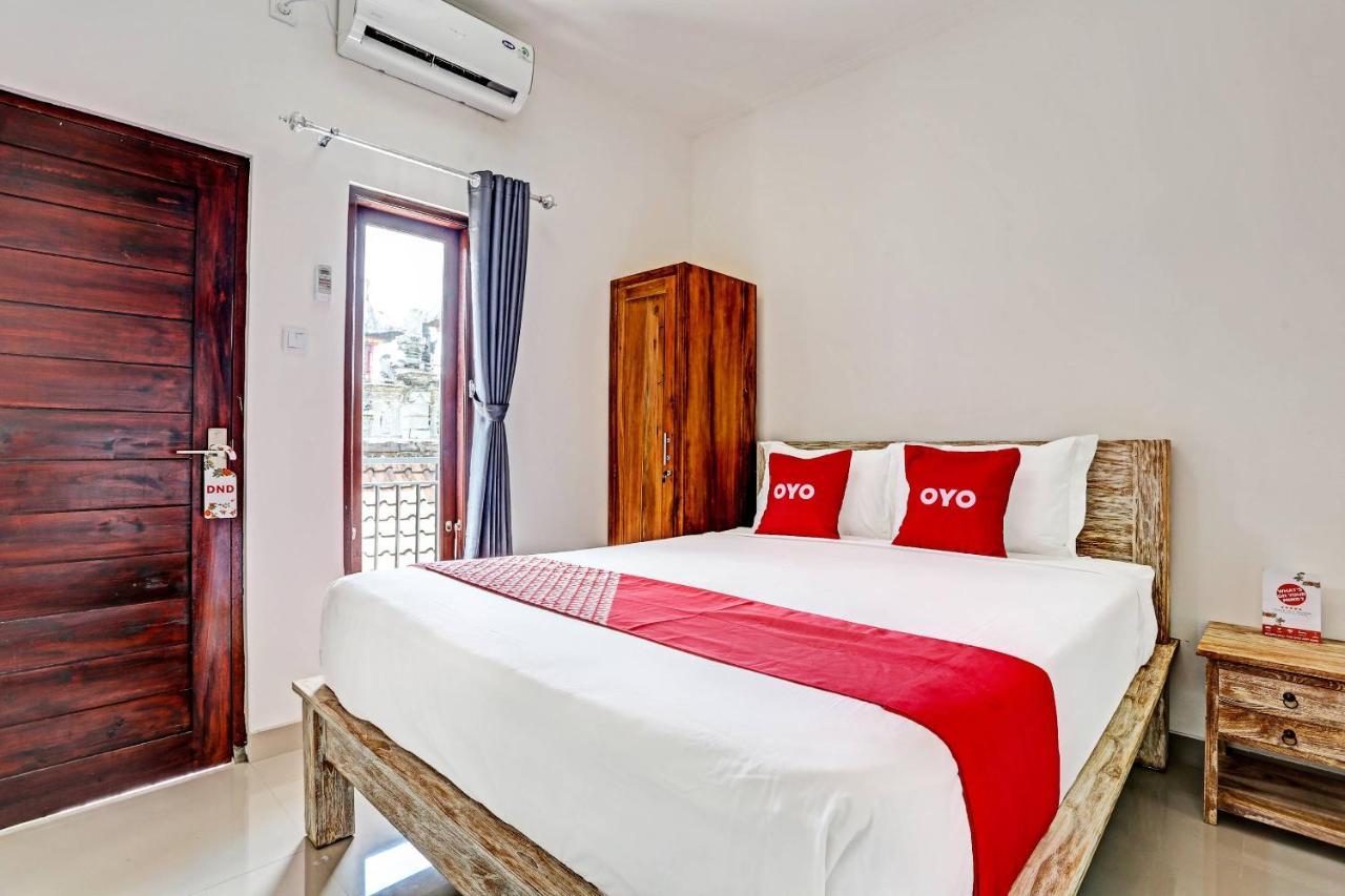 Oyo 91080 Kubu D&D Guesthouse Семіньяк Екстер'єр фото